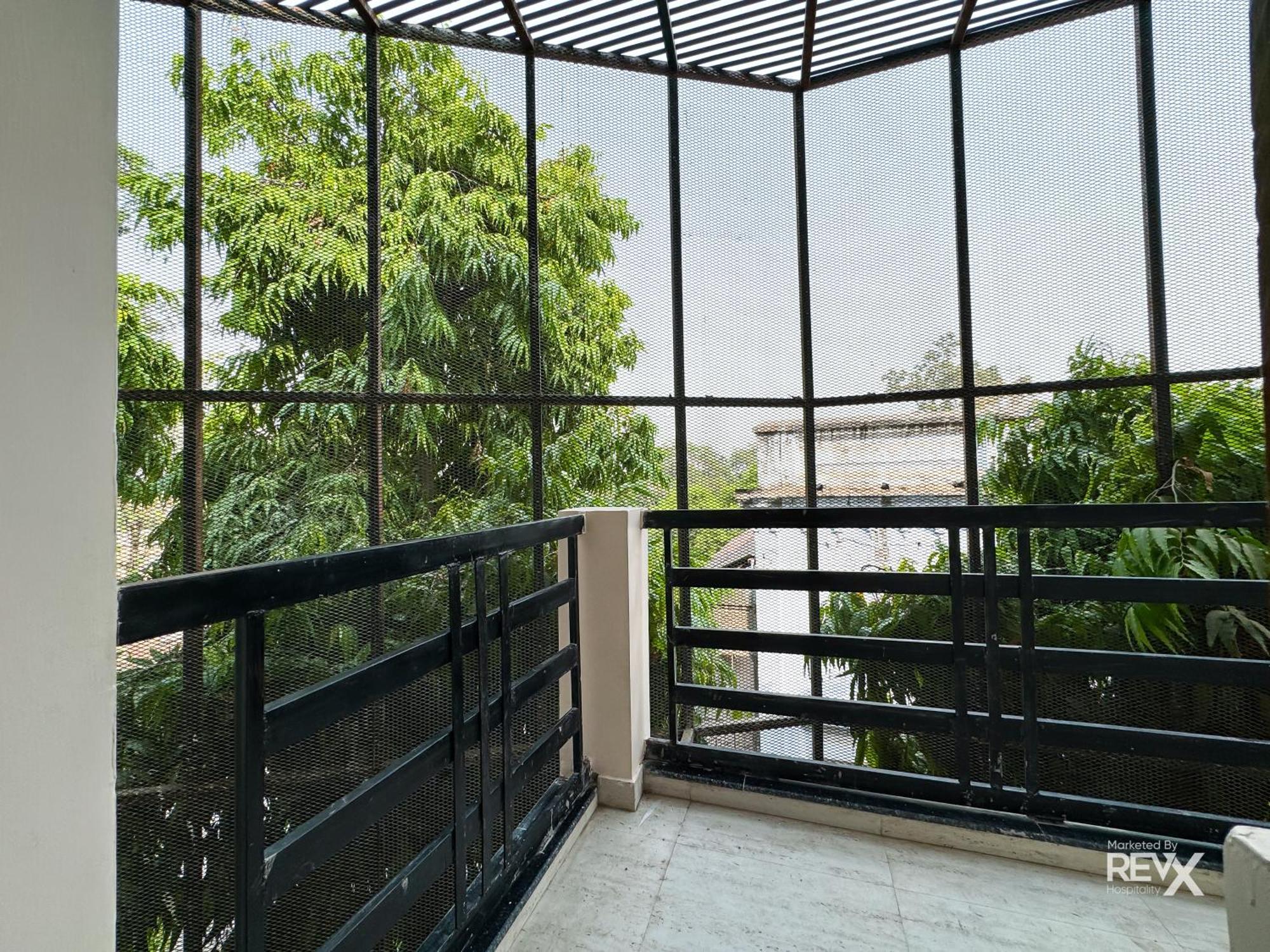 Guru Sadan A Luxe Stay Ayodhya Exteriör bild