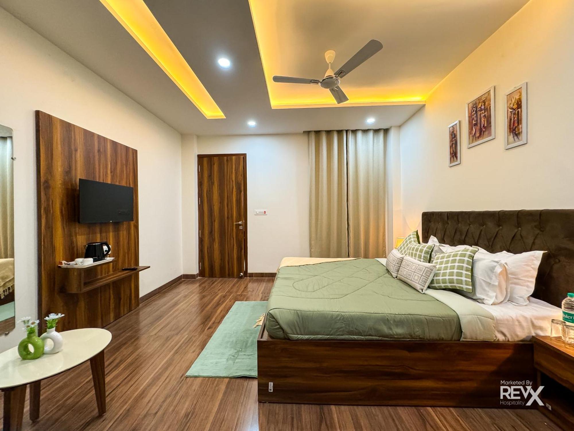 Guru Sadan A Luxe Stay Ayodhya Exteriör bild